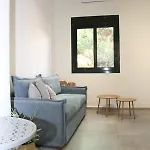 公寓 Cozy For 4 By Mps Pírgos
